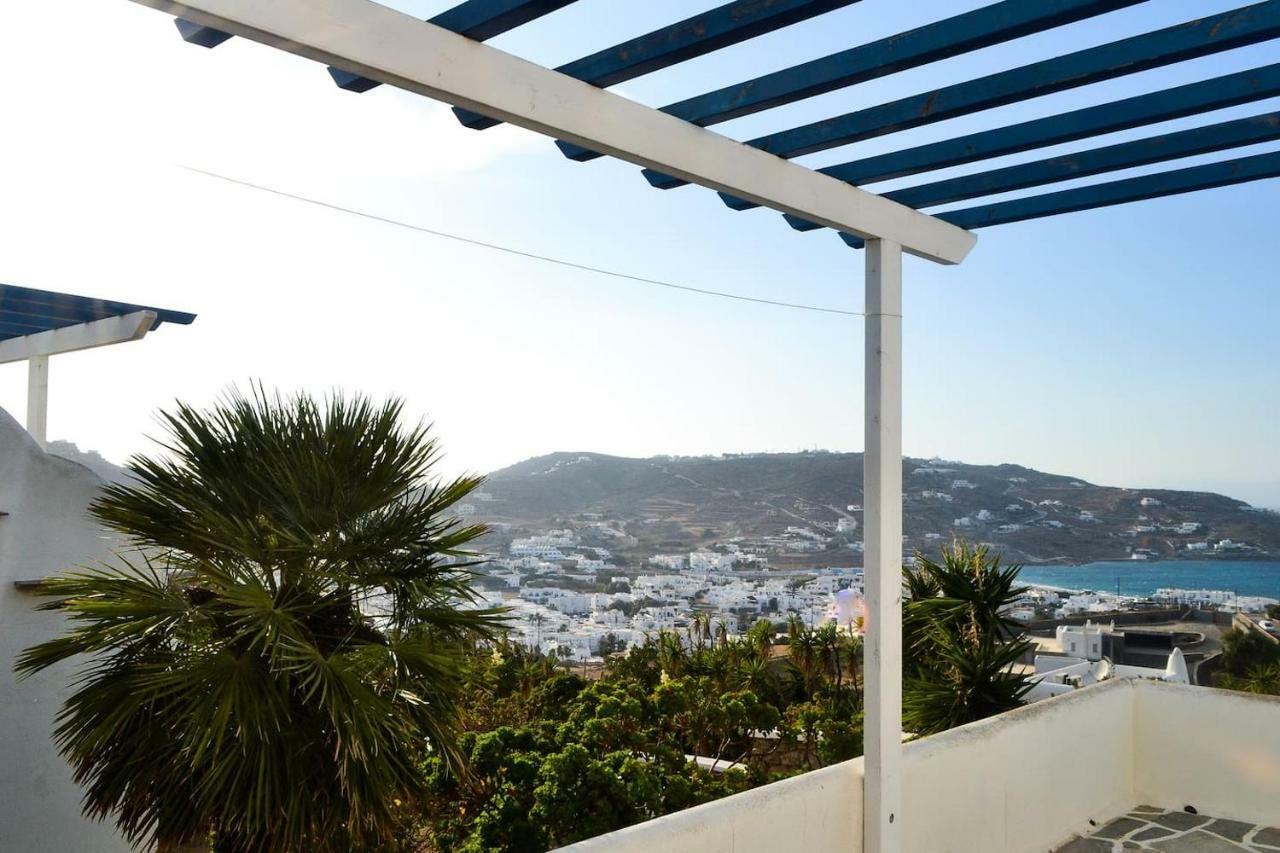 Complex Of Cycladic Traditional In Mykonos *
