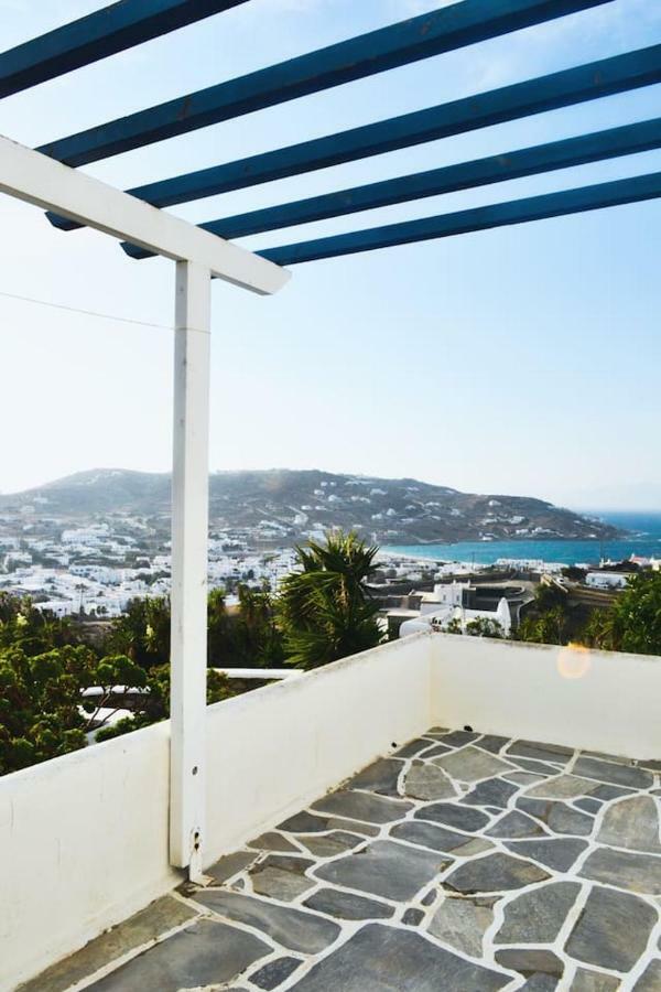 Complex Of Cycladic Traditional In Mykonos * Ornos (Mykonos)