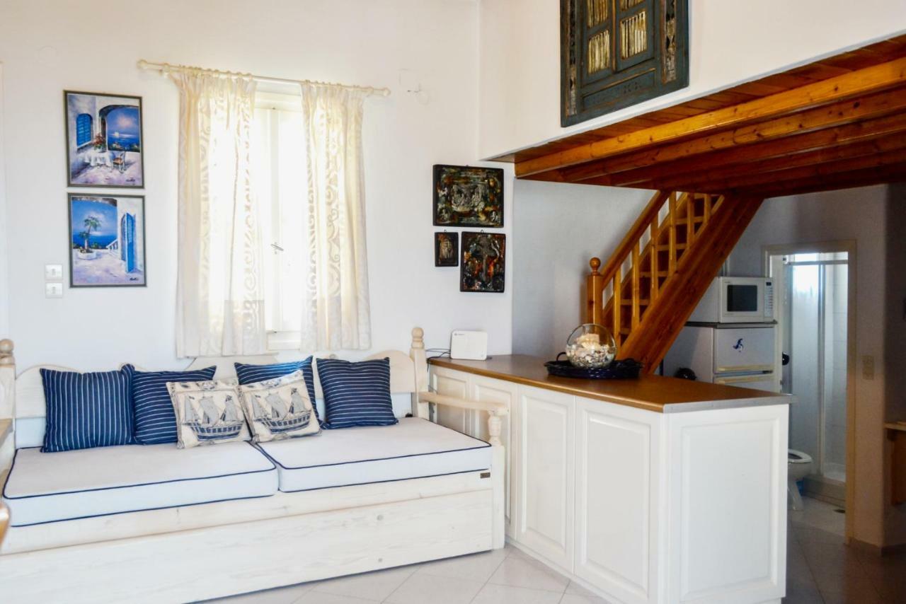 Complex Of Cycladic Traditional In Mykonos *
